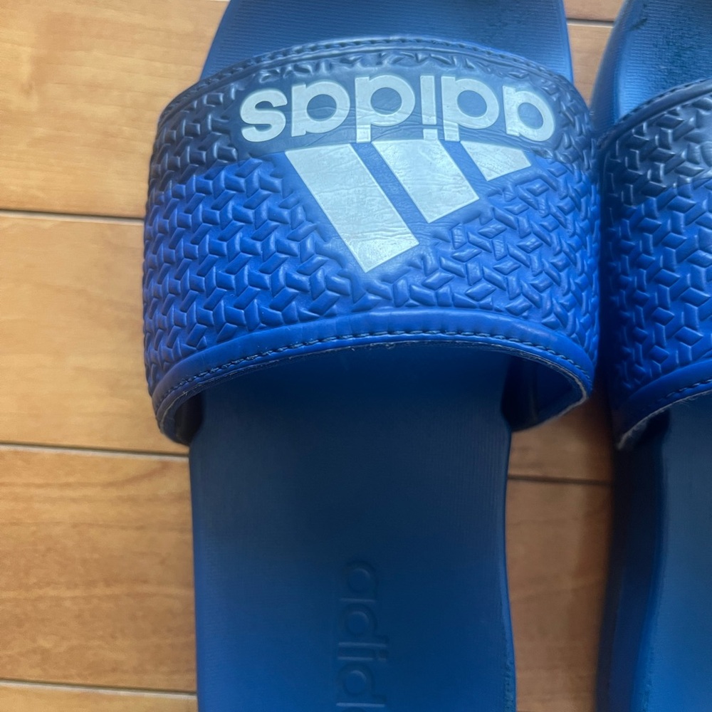 adidas adilette comfort slides 13K - Picture 2 of 10
